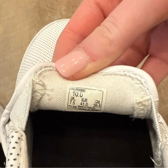 Classic Slip On Vans Perforated Leather White Shoe - Picture 5 of 5